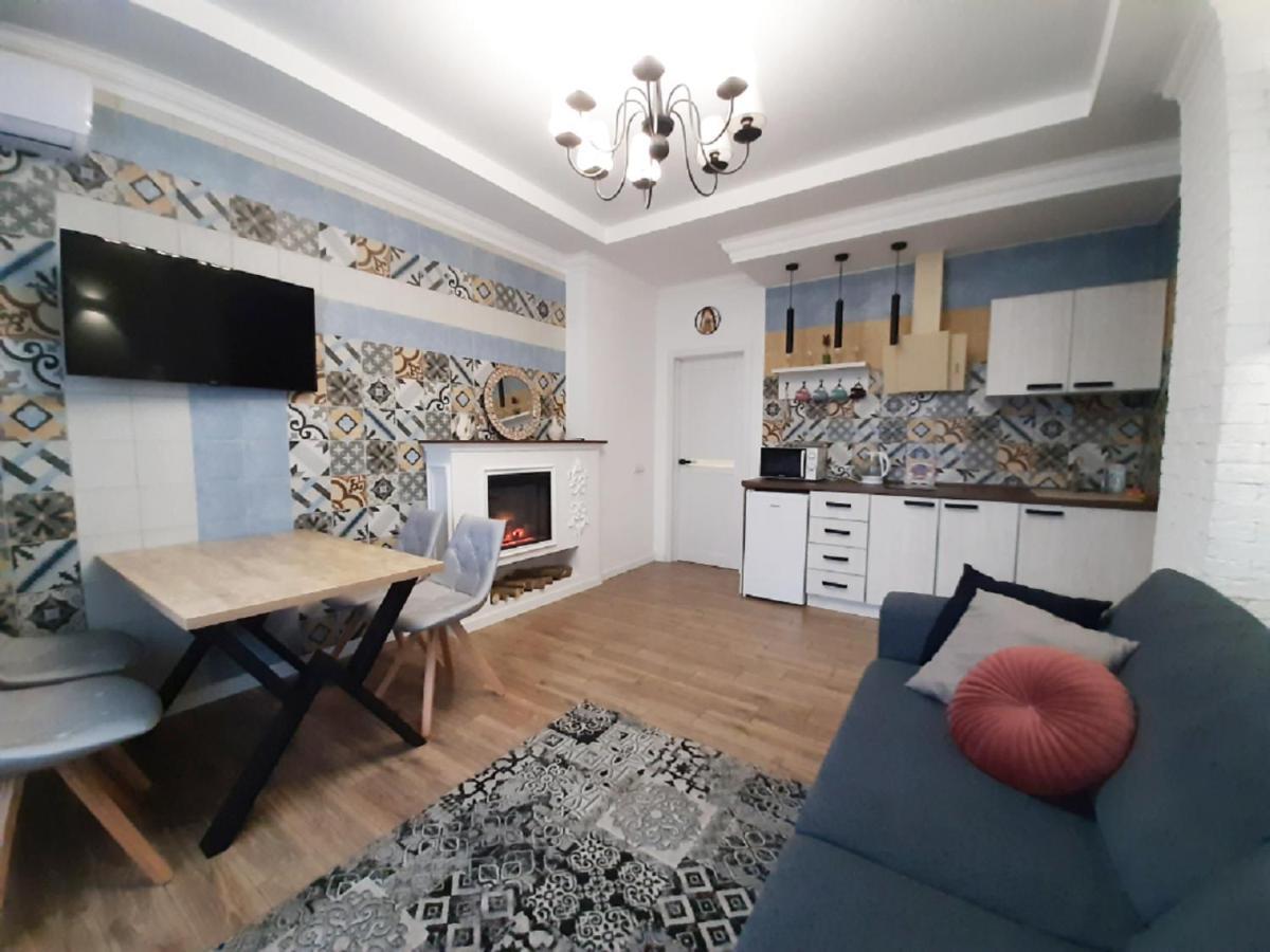 2 Bdr Apartment Near Gorky Park, Center Carcóvia Exterior foto